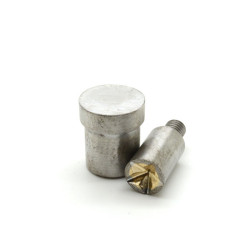 Punzone magnetico per borchia stella (13mm)